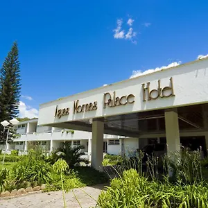 https://aguas-mornas-palace.santa-catarina-brasil.com
